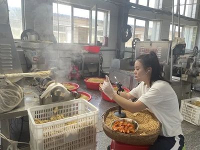 看！村企豆制品加工厂里一粒大豆的X种可能